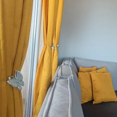 Apartment весела ваканция